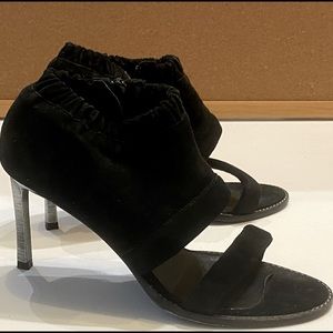 Beautiful all season hi heels suede & metal
